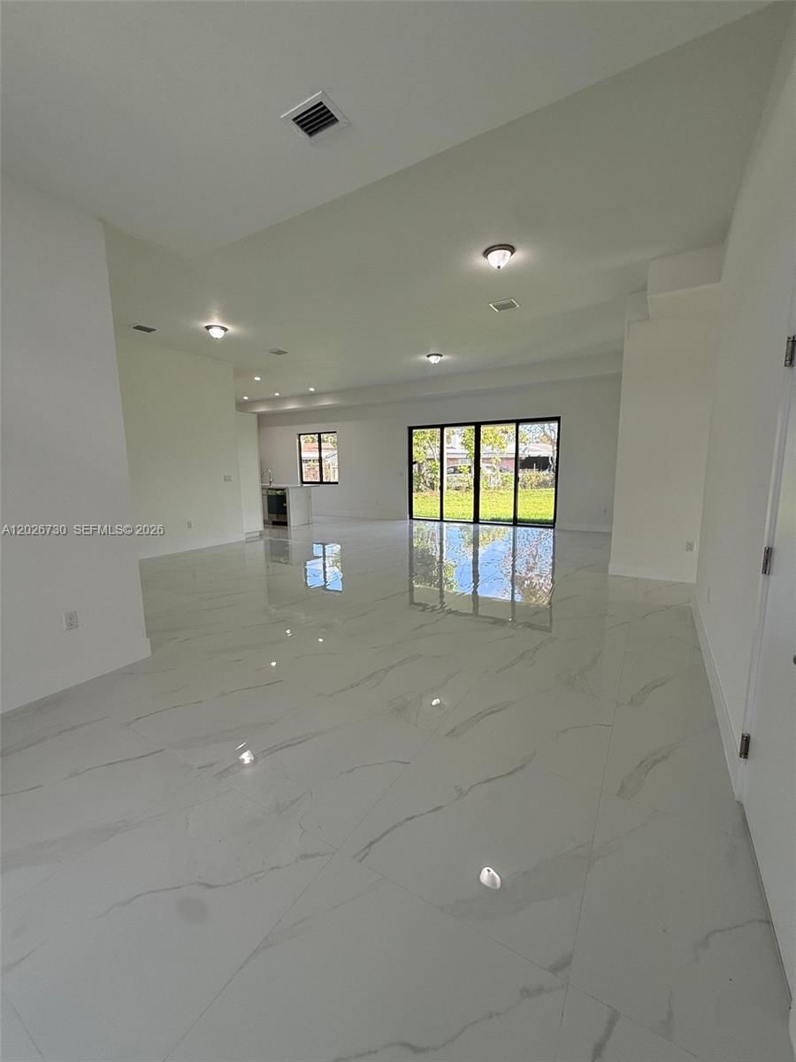 Real estate property located at 9630 208th Ter, Miami-dade, Century At Cutler Bay, Cutler Bay, FL