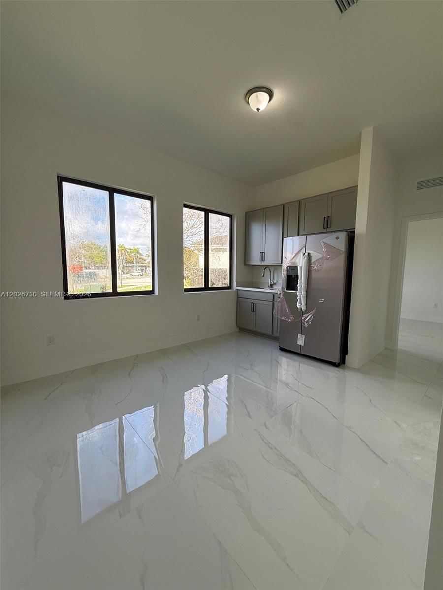 Real estate property located at 9630 208th Ter, Miami-dade, Century At Cutler Bay, Cutler Bay, FL