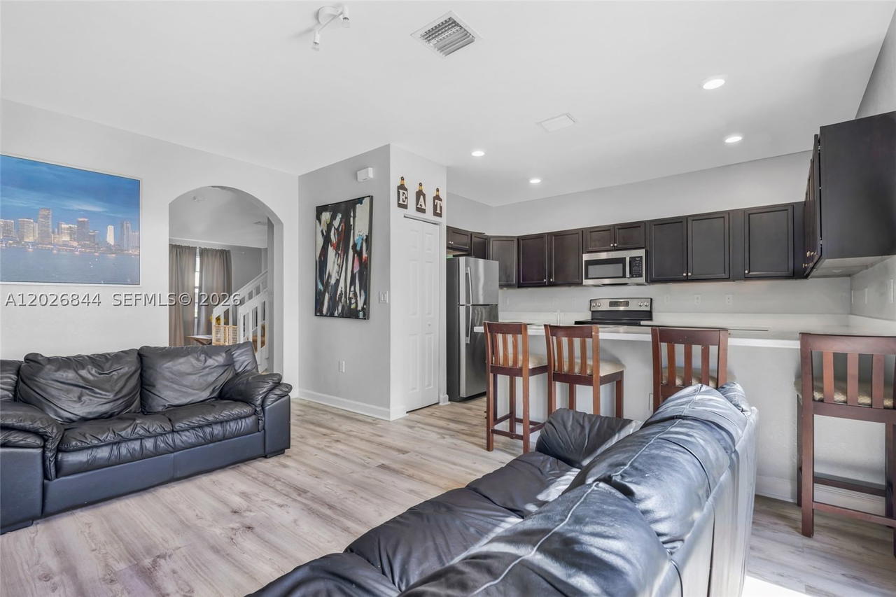 Real estate property located at 9381 33rd Ln, Miami-dade, Bonterra, Hialeah, FL