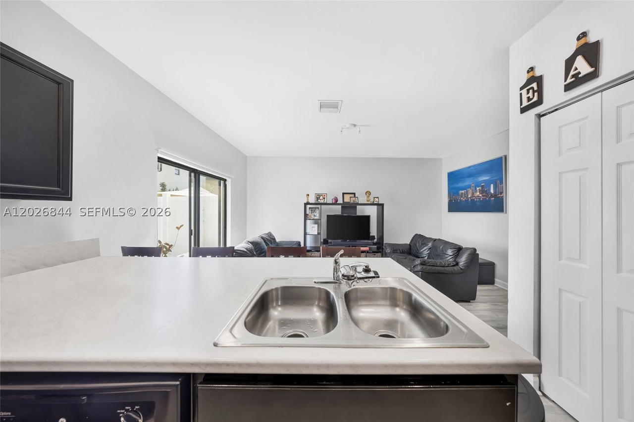 Real estate property located at 9381 33rd Ln, Miami-dade, Bonterra, Hialeah, FL