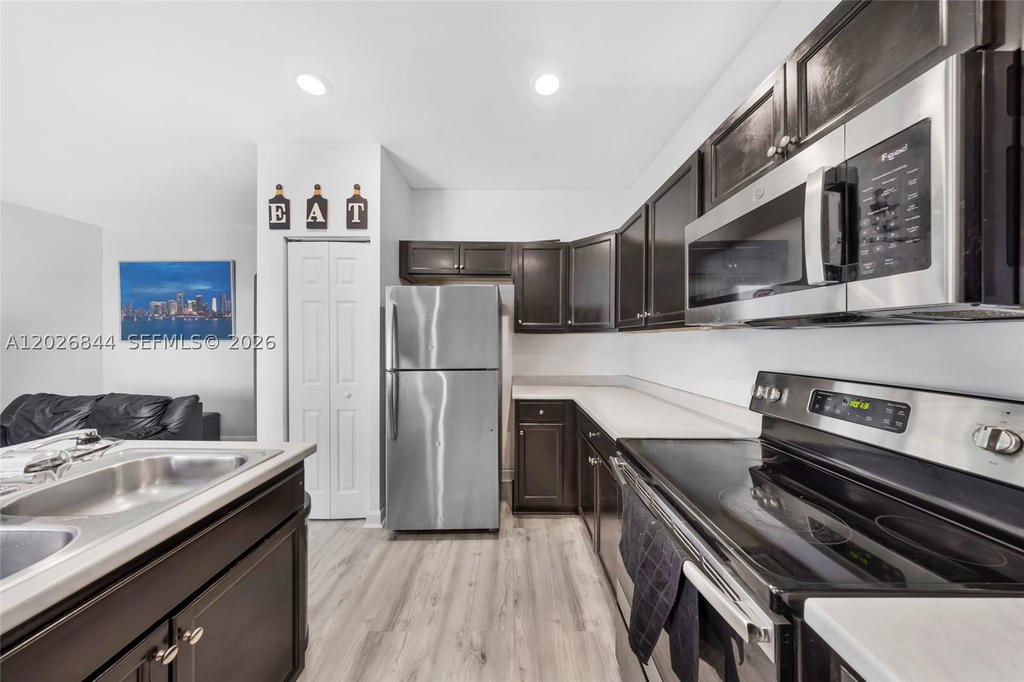 Real estate property located at 9381 33rd Ln, Miami-dade, Bonterra, Hialeah, FL