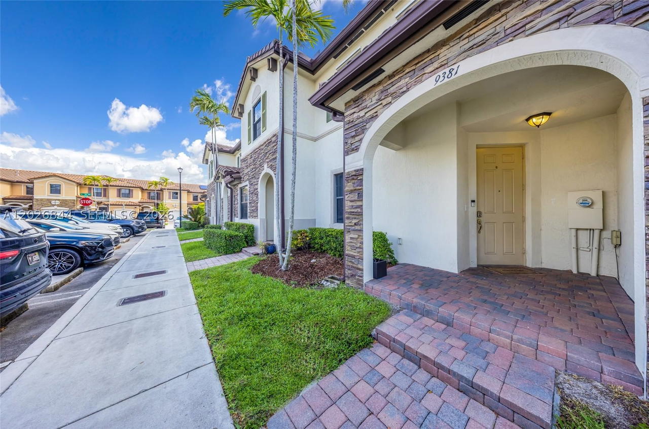 Real estate property located at 9381 33rd Ln, Miami-dade, Bonterra, Hialeah, FL