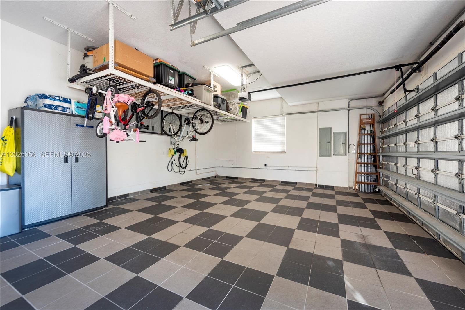 Real estate property located at 18991 32nd St, Broward, Sunset Lakes Plat One, Miramar, FL