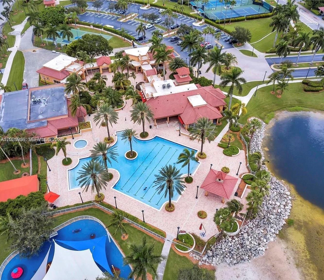 Real estate property located at 18991 32nd St, Broward, Sunset Lakes Plat One, Miramar, FL