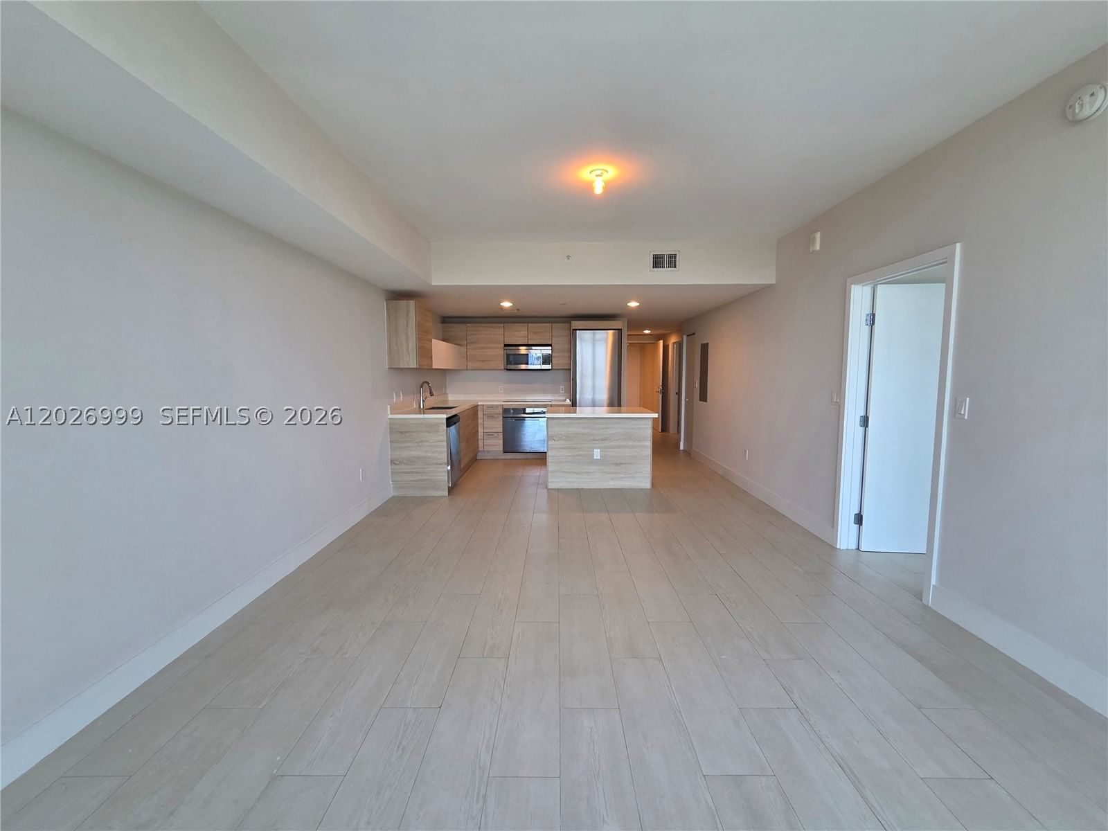 Real estate property located at 16385 Biscayne Blvd #1019, Miami-dade, The Harbour South Condo, North Miami Beach, FL