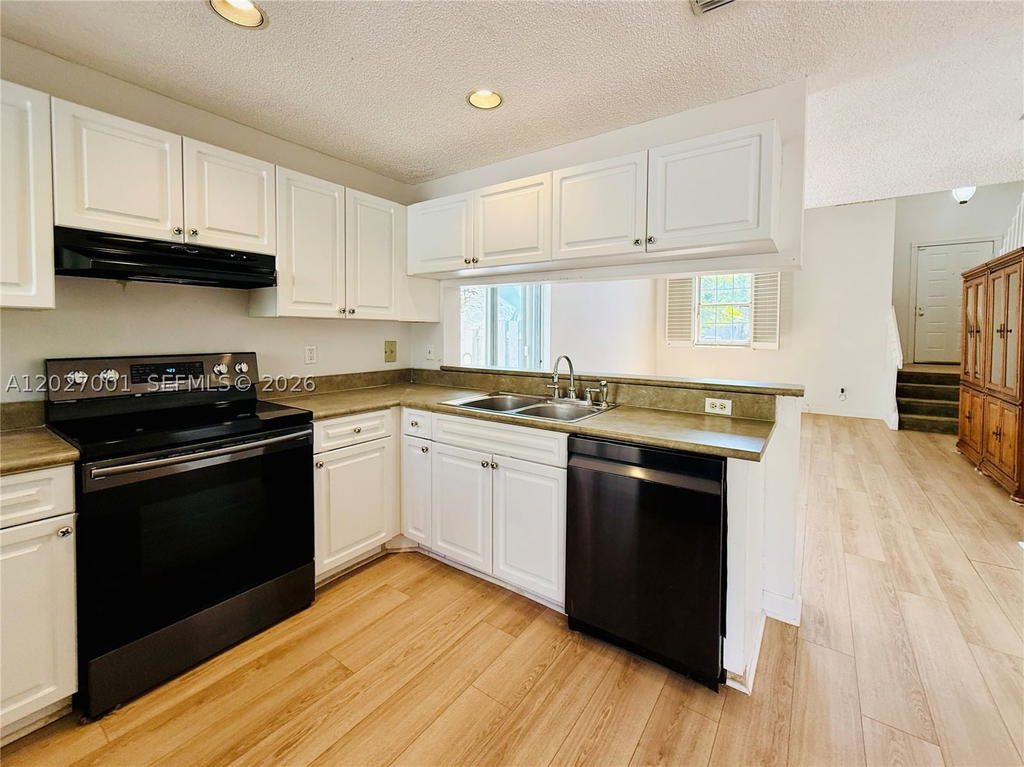Real estate property located at 841 98th Ave, Broward, Jacaranda Parcel 216, Plantation, FL