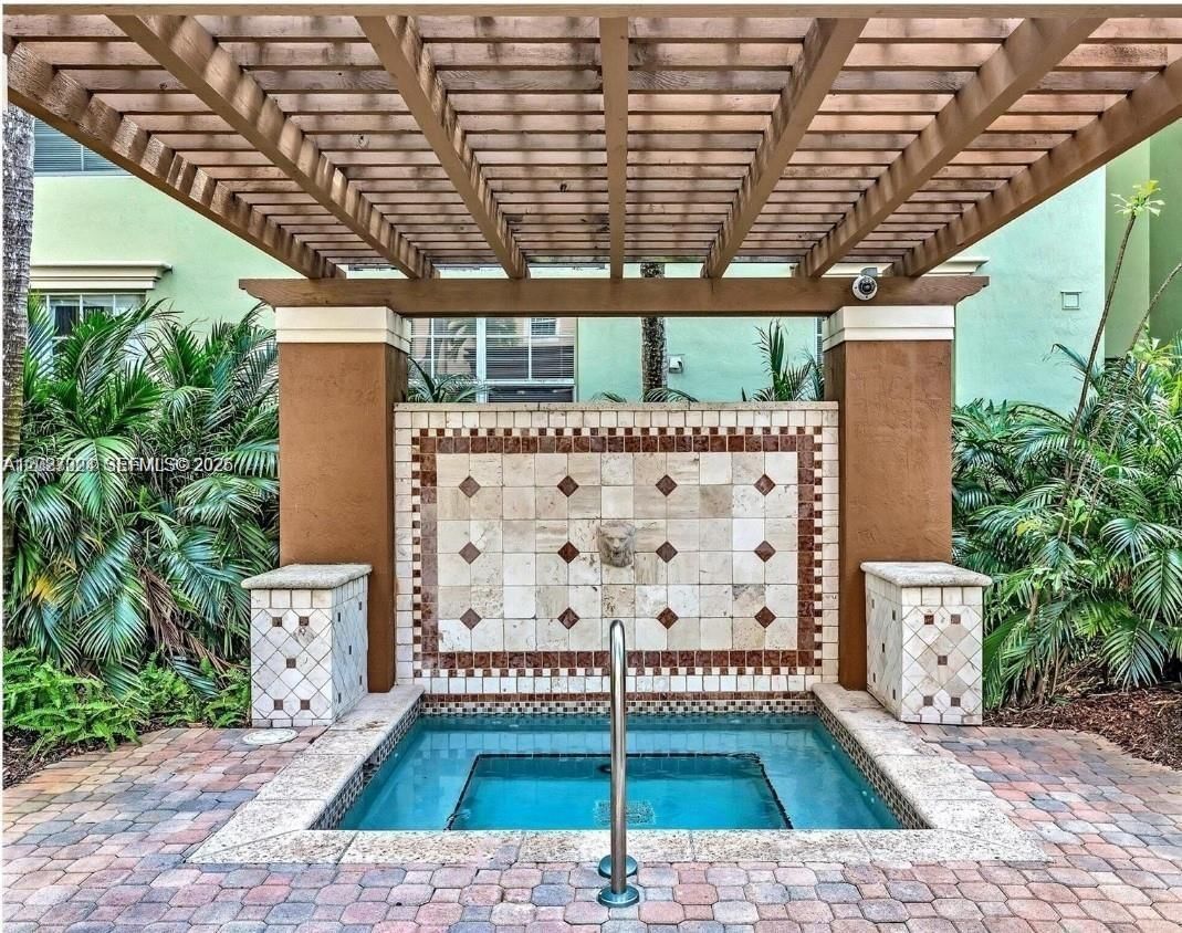 Real estate property located at 1919 Van Buren St #111A, Broward, Regent Park Condo, Hollywood, FL