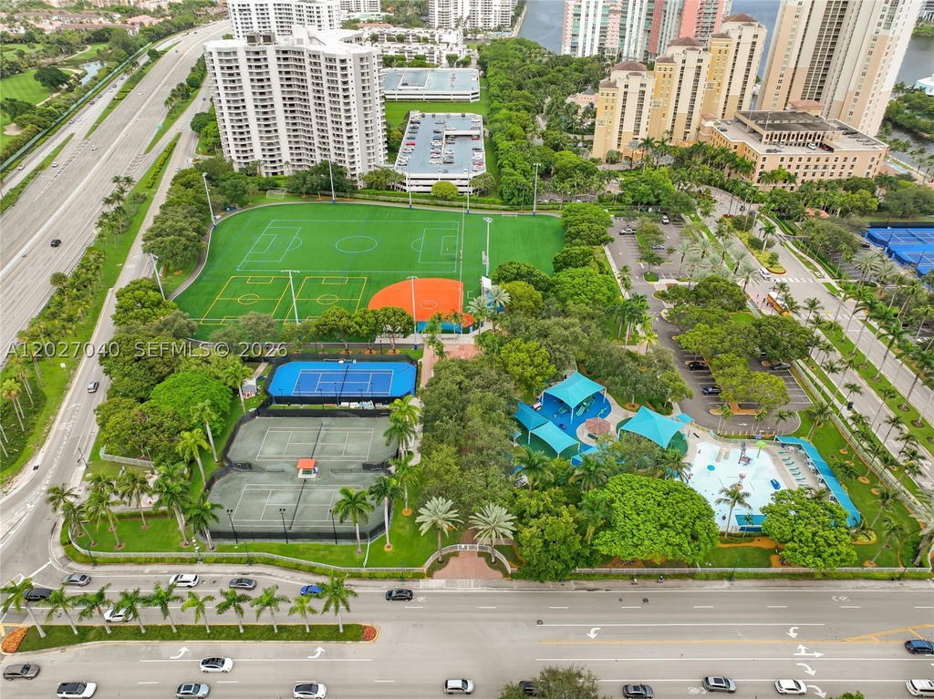 Real estate property located at 3600 Mystic Pointe Dr #812, Miami-dade, Mystic Pointe Condo No On, Aventura, FL