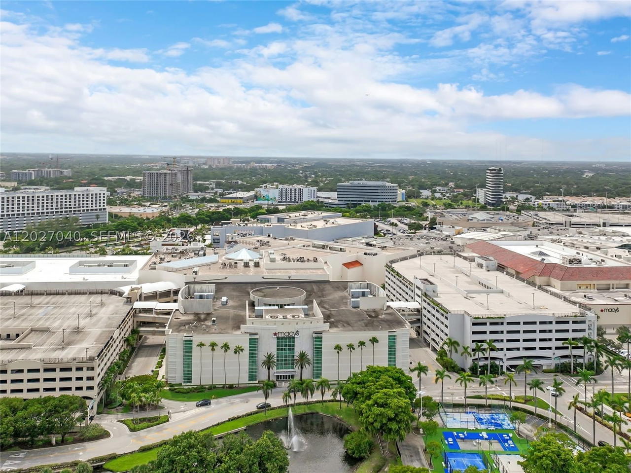 Real estate property located at 3600 Mystic Pointe Dr #812, Miami-dade, Mystic Pointe Condo No On, Aventura, FL