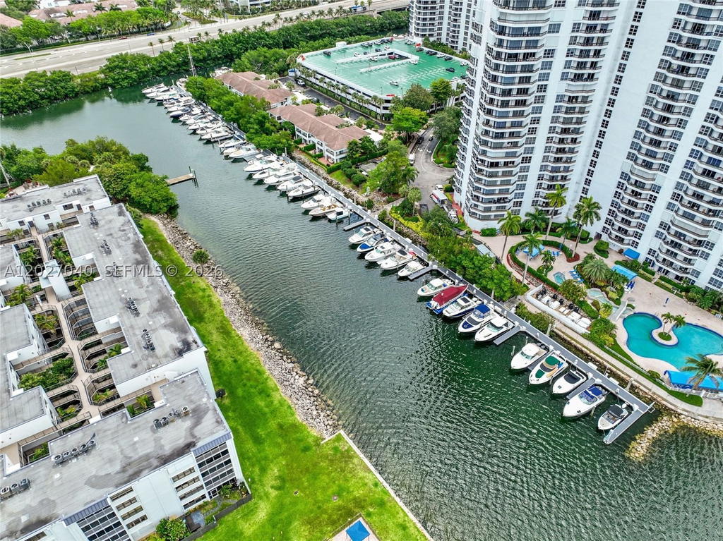 Real estate property located at 3600 Mystic Pointe Dr #812, Miami-dade, Mystic Pointe Condo No On, Aventura, FL