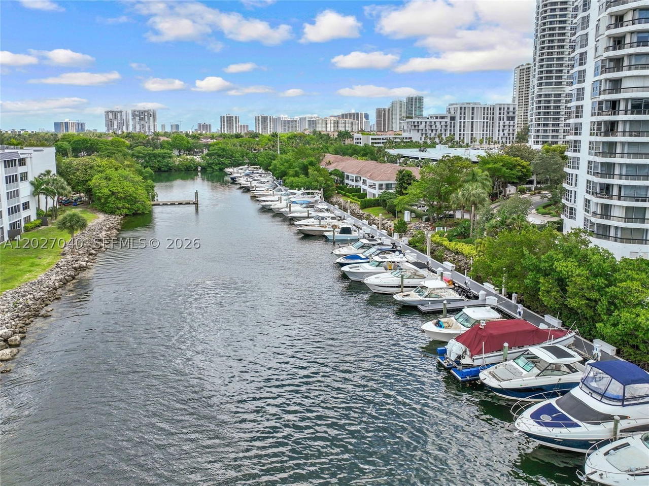 Real estate property located at 3600 Mystic Pointe Dr #812, Miami-dade, Mystic Pointe Condo No On, Aventura, FL
