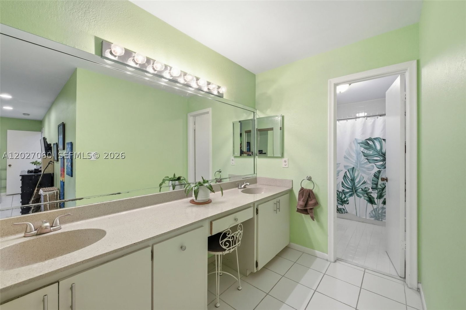 Real estate property located at 8189 Pine Cir #49, Broward, Pines At Woodmont Ii Condo, Tamarac, FL