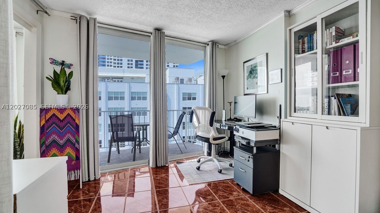 Real estate property located at 1228 West Ave #1404, Miami-dade, Bayview Terr Condo, Miami Beach, FL