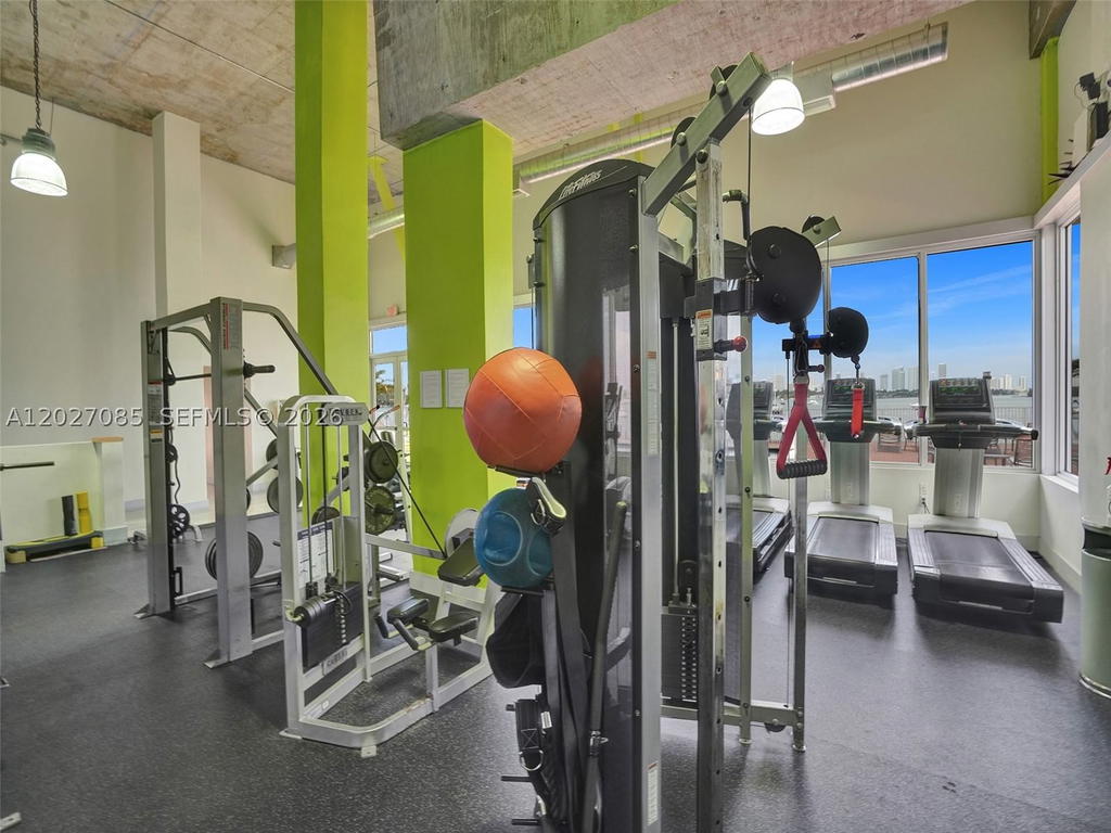 Real estate property located at 1228 West Ave #1404, Miami-dade, Bayview Terr Condo, Miami Beach, FL