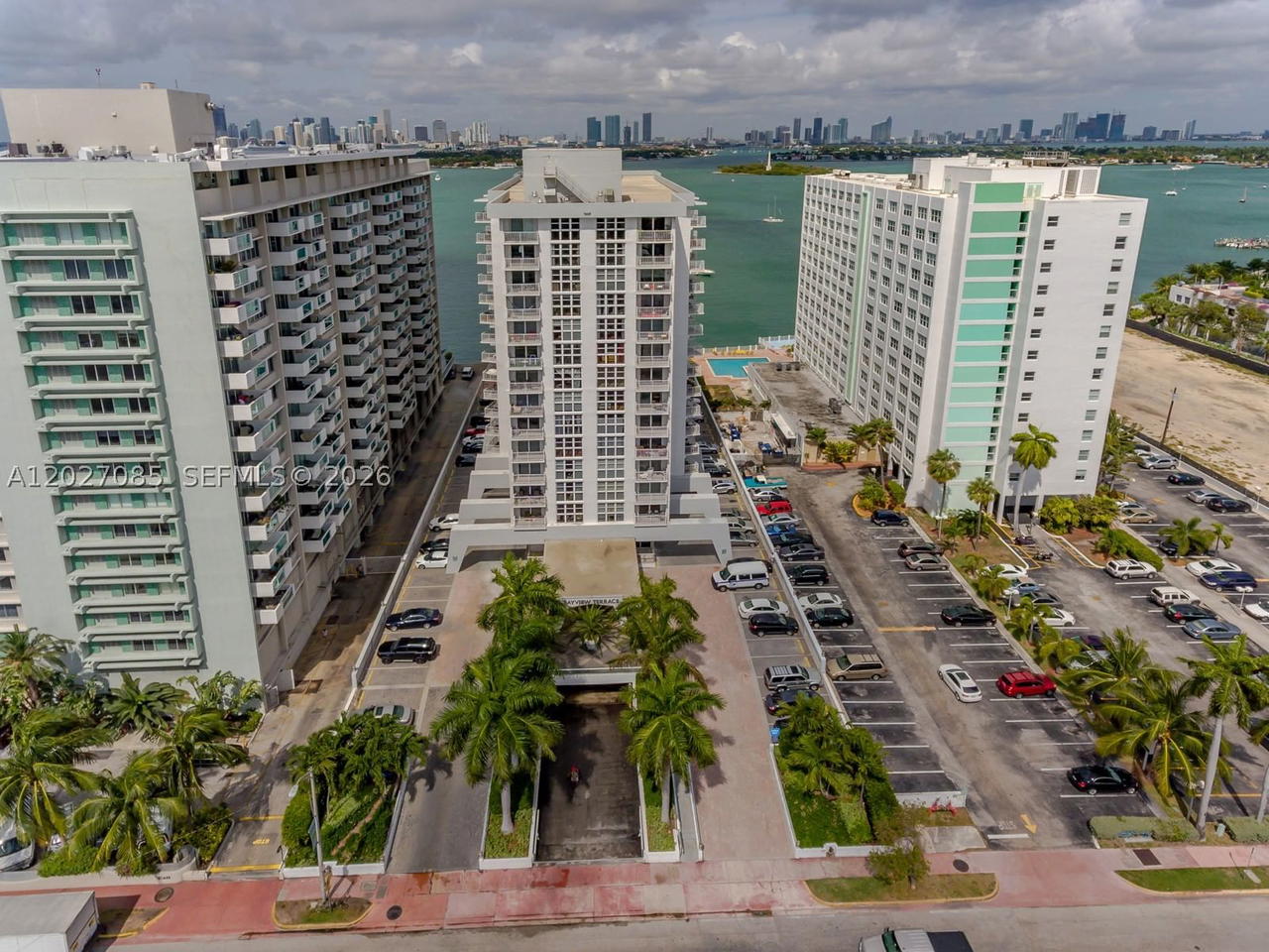 Real estate property located at 1228 West Ave #1404, Miami-dade, Bayview Terr Condo, Miami Beach, FL