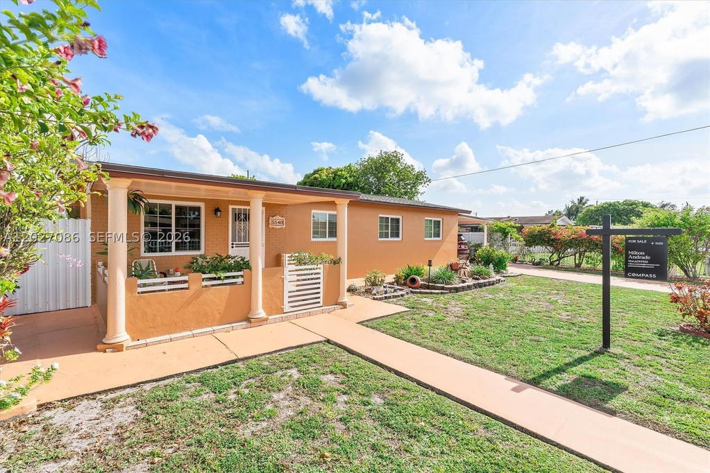 Real estate property located at 5540 180th Ter, Miami-dade, Carol City Lake Steven Es, Miami Gardens, FL