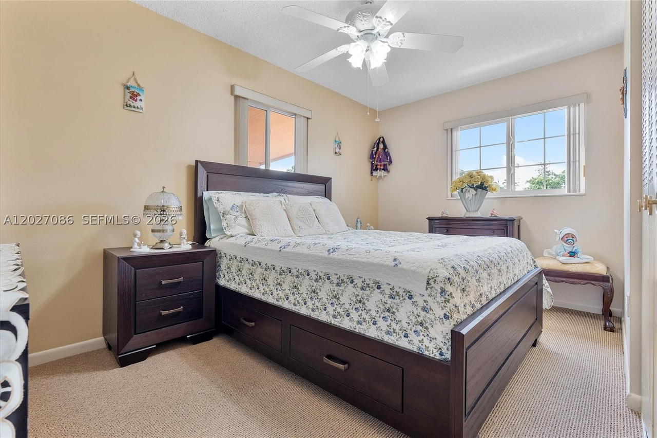Real estate property located at 5540 180th Ter, Miami-dade, Carol City Lake Steven Es, Miami Gardens, FL