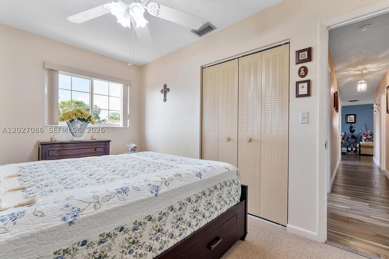 Real estate property located at 5540 180th Ter, Miami-dade, Carol City Lake Steven Es, Miami Gardens, FL