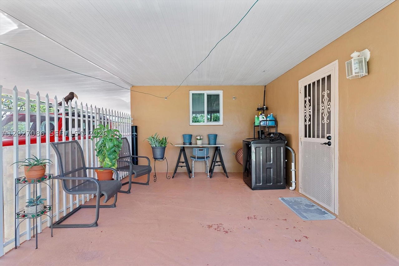 Real estate property located at 5540 180th Ter, Miami-dade, Carol City Lake Steven Es, Miami Gardens, FL