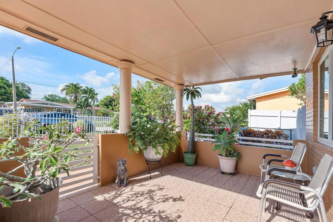 Real estate property located at 5540 180th Ter, Miami-dade, Carol City Lake Steven Es, Miami Gardens, FL