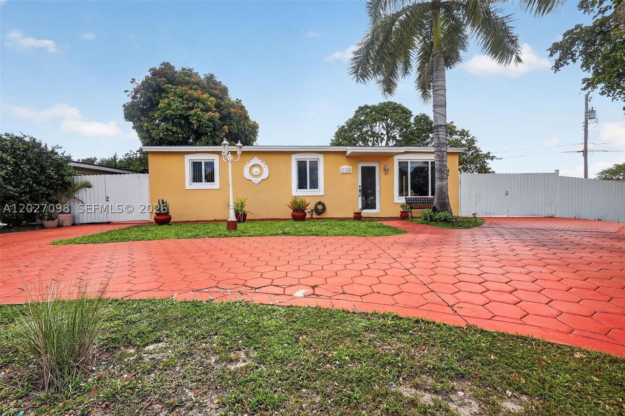 Real estate property located at 1440 68th Ave, Broward, Boulevard Heights Sec 4, Hollywood, FL