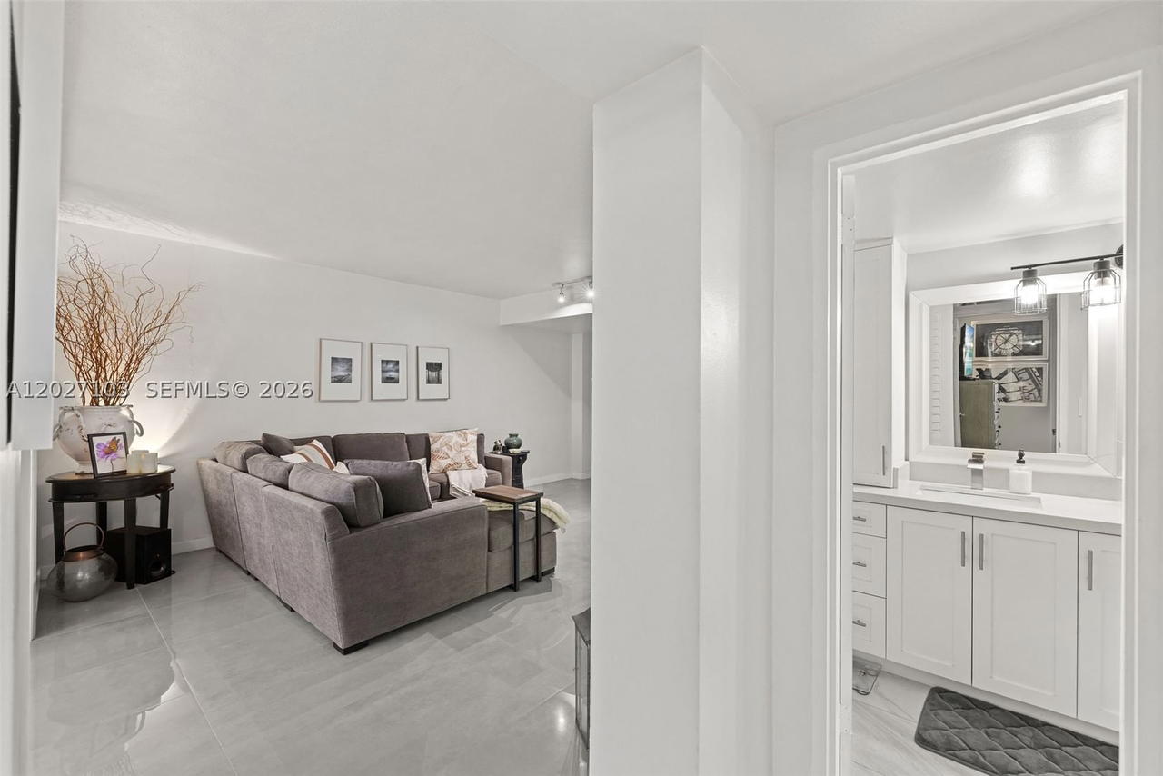 Real estate property located at 5001 Collins Ave #1E, Miami-dade, Amd Pl Of First Ocean Fro, Miami Beach, FL