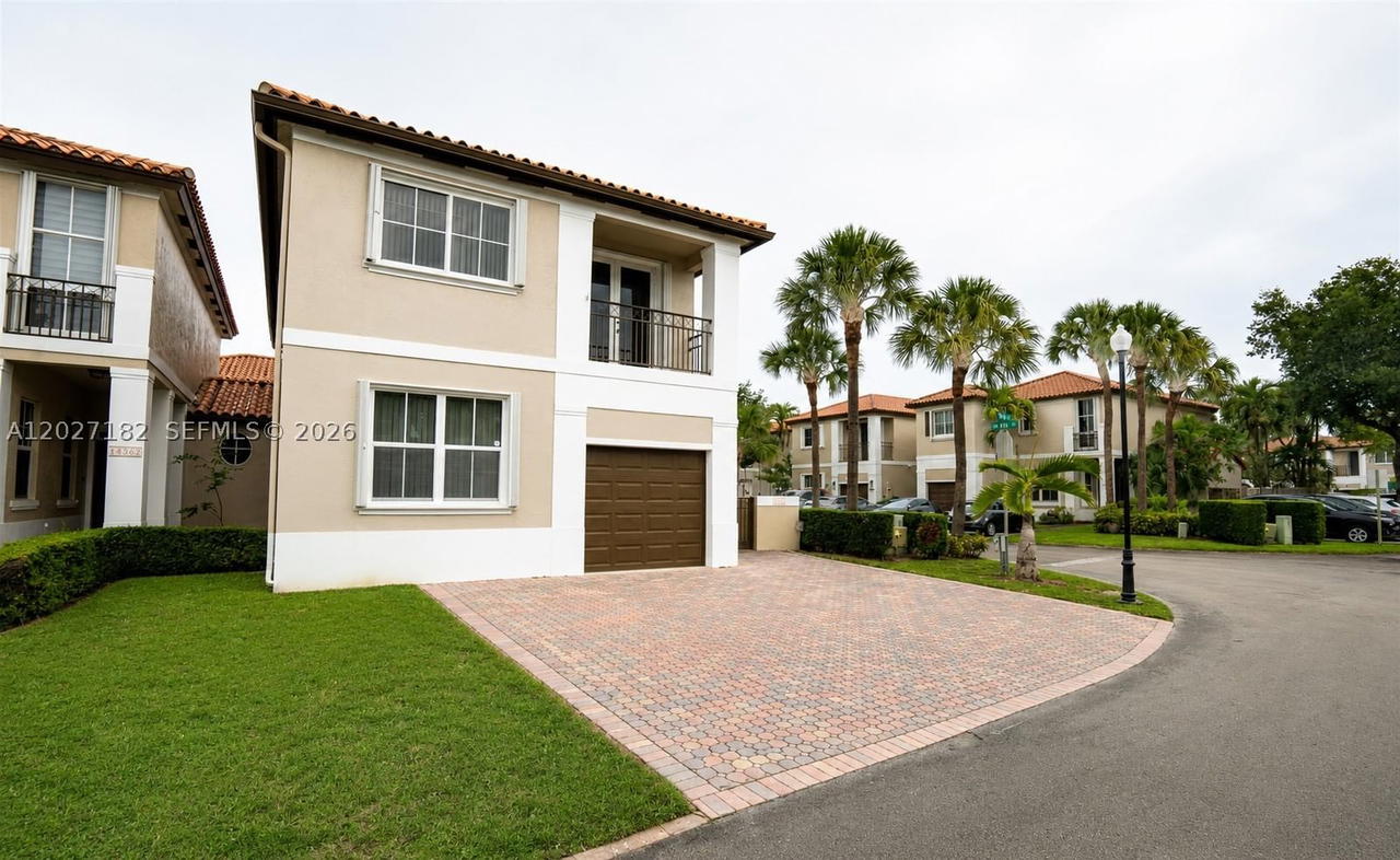 Real estate property located at 14372 83rd Ave, Miami-dade, Anchorage At Miami Lakes, Miami Lakes, FL