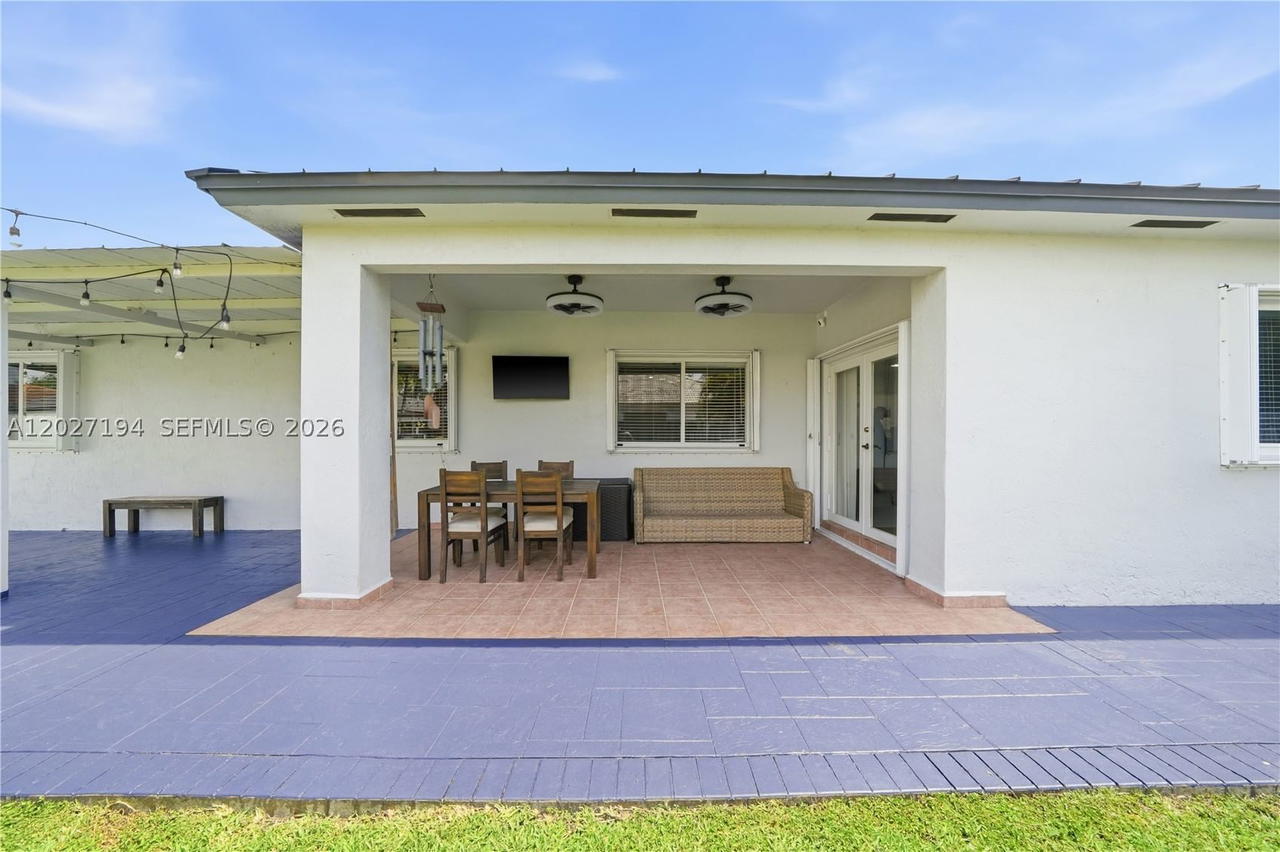Real estate property located at 8883 176th St, Miami-dade, Palm Spring Estates, Hialeah, FL
