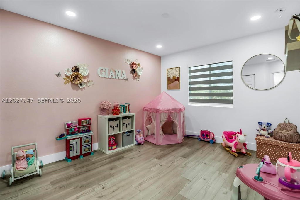 Real estate property located at 156 22nd Ter, Miami-dade, Ventanas At Homestead, Homestead, FL