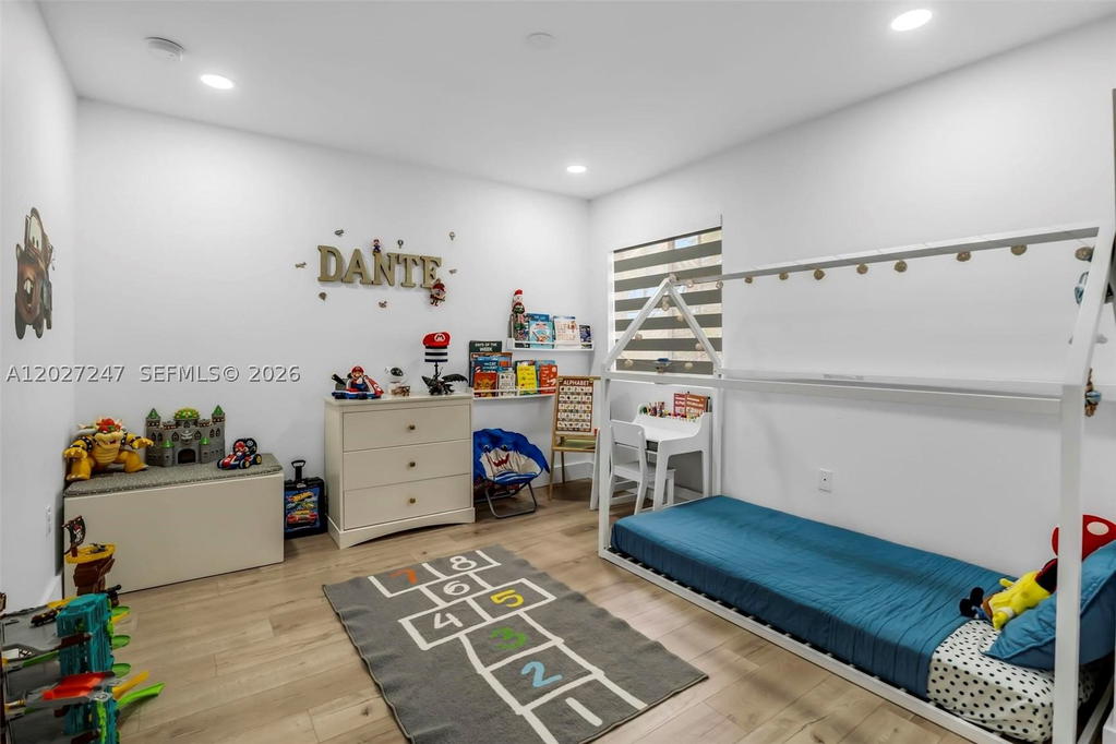 Real estate property located at 156 22nd Ter, Miami-dade, Ventanas At Homestead, Homestead, FL