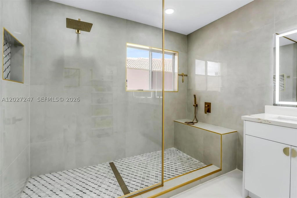 Real estate property located at 156 22nd Ter, Miami-dade, Ventanas At Homestead, Homestead, FL