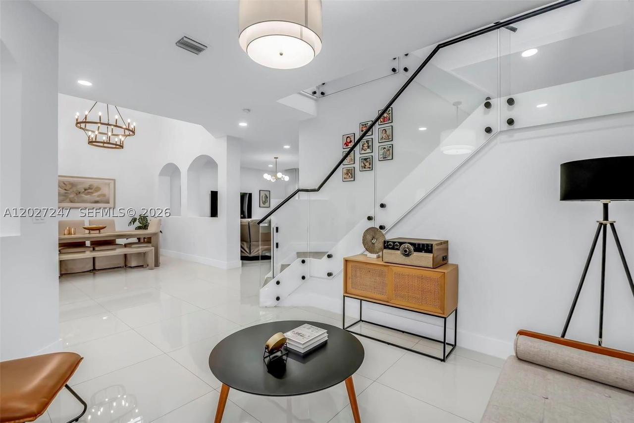 Real estate property located at 156 22nd Ter, Miami-dade, Ventanas At Homestead, Homestead, FL