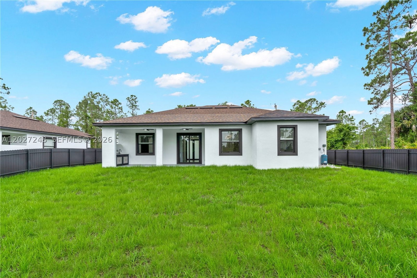 Real estate property located at 1047 Merry St, Lee, Lehigh Acres, Lehigh Acres, FL