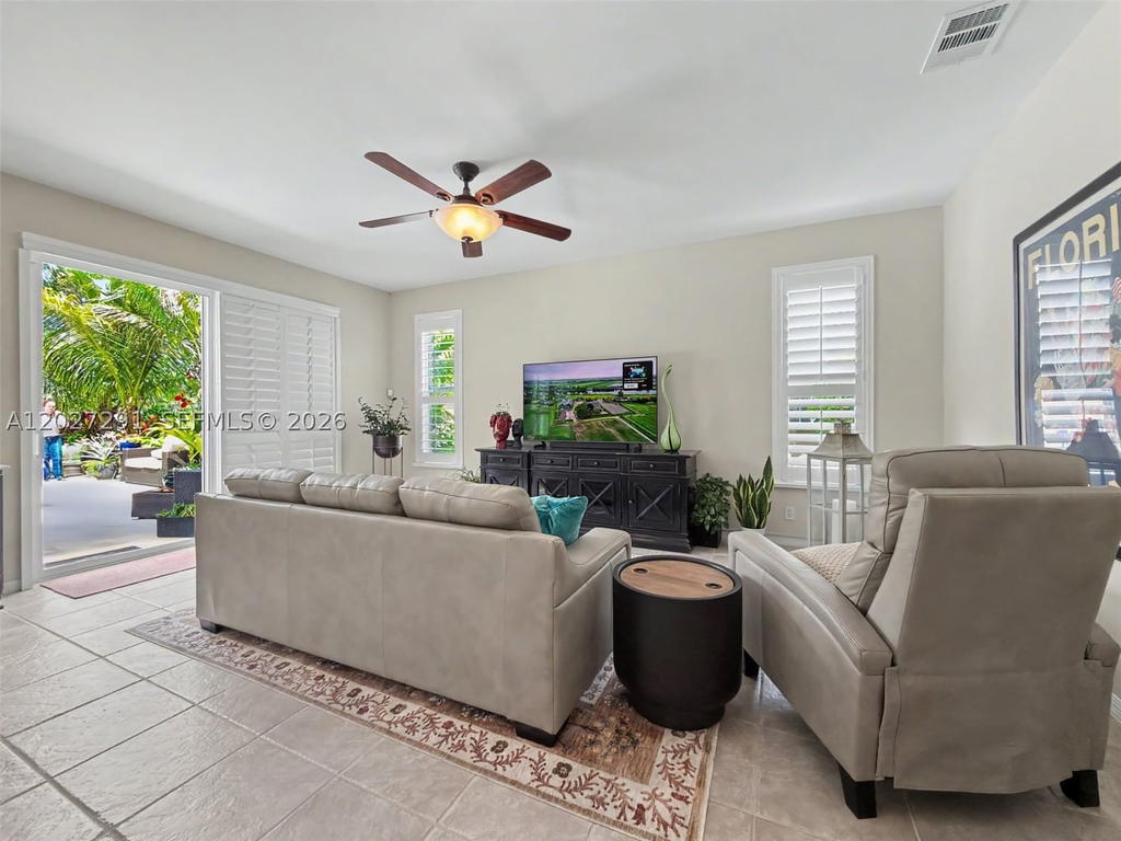 Real estate property located at 1532 133rd Ave, Broward, Pembroke Falls Phase 2, Pembroke Pines, FL