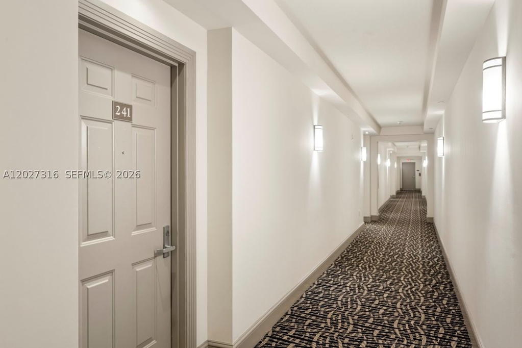 Real estate property located at 510 84th Ave #241, Broward, Veranda Condo, Plantation, FL