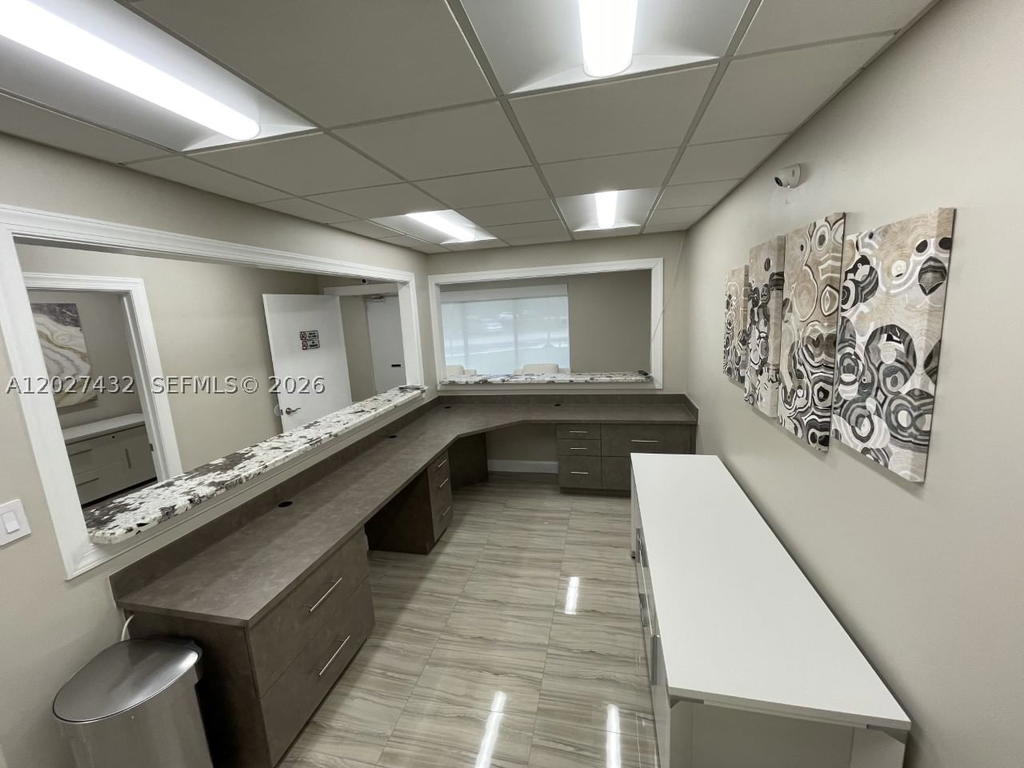 Real estate property located at 201 University Dr #13, Broward, Plantation, FL