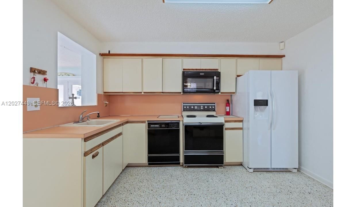 Real estate property located at 3062 14th St, Miami-dade, Mcallister Terrace, Miami, FL