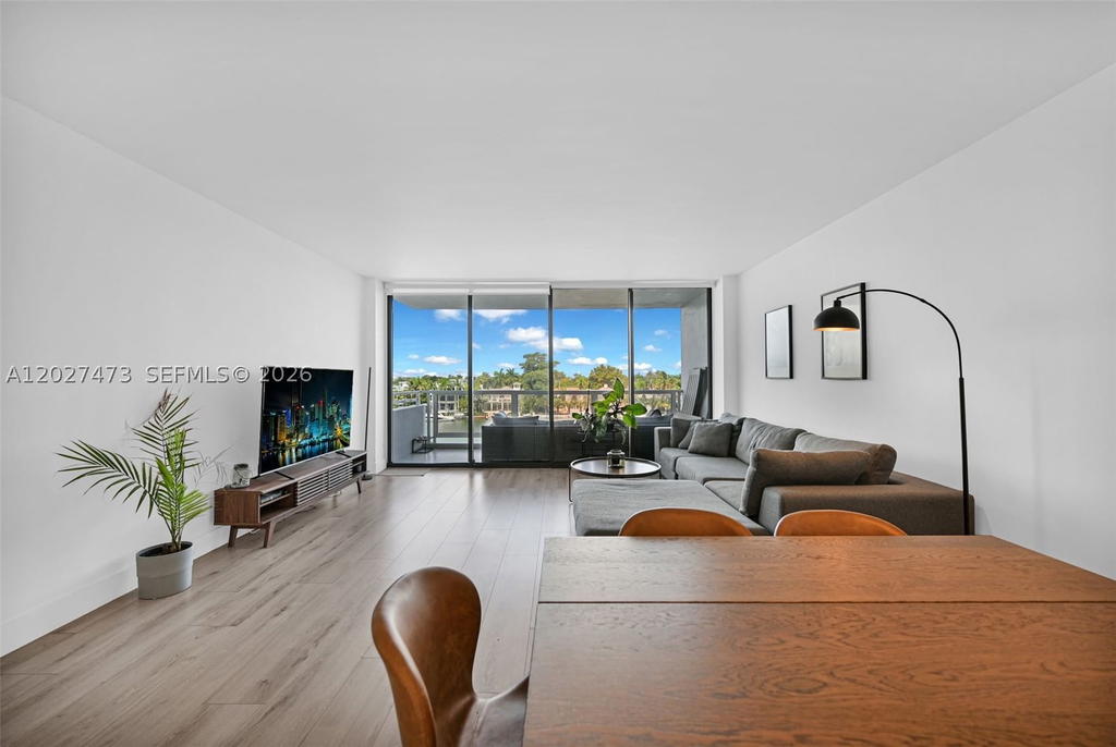 Real estate property located at 5700 Collins Ave #5J, Miami-dade, Seacoast 5700 Condo, Miami Beach, FL
