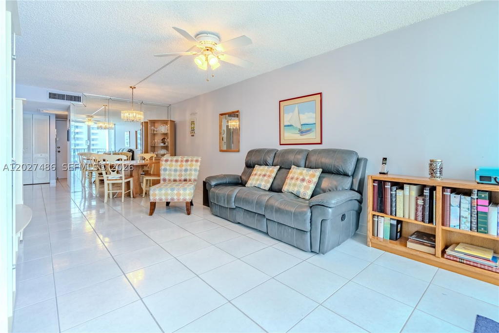 Real estate property located at 2655 Collins Ave #603, Miami-dade, Mirasol Ocean Towers Cond, Miami Beach, FL