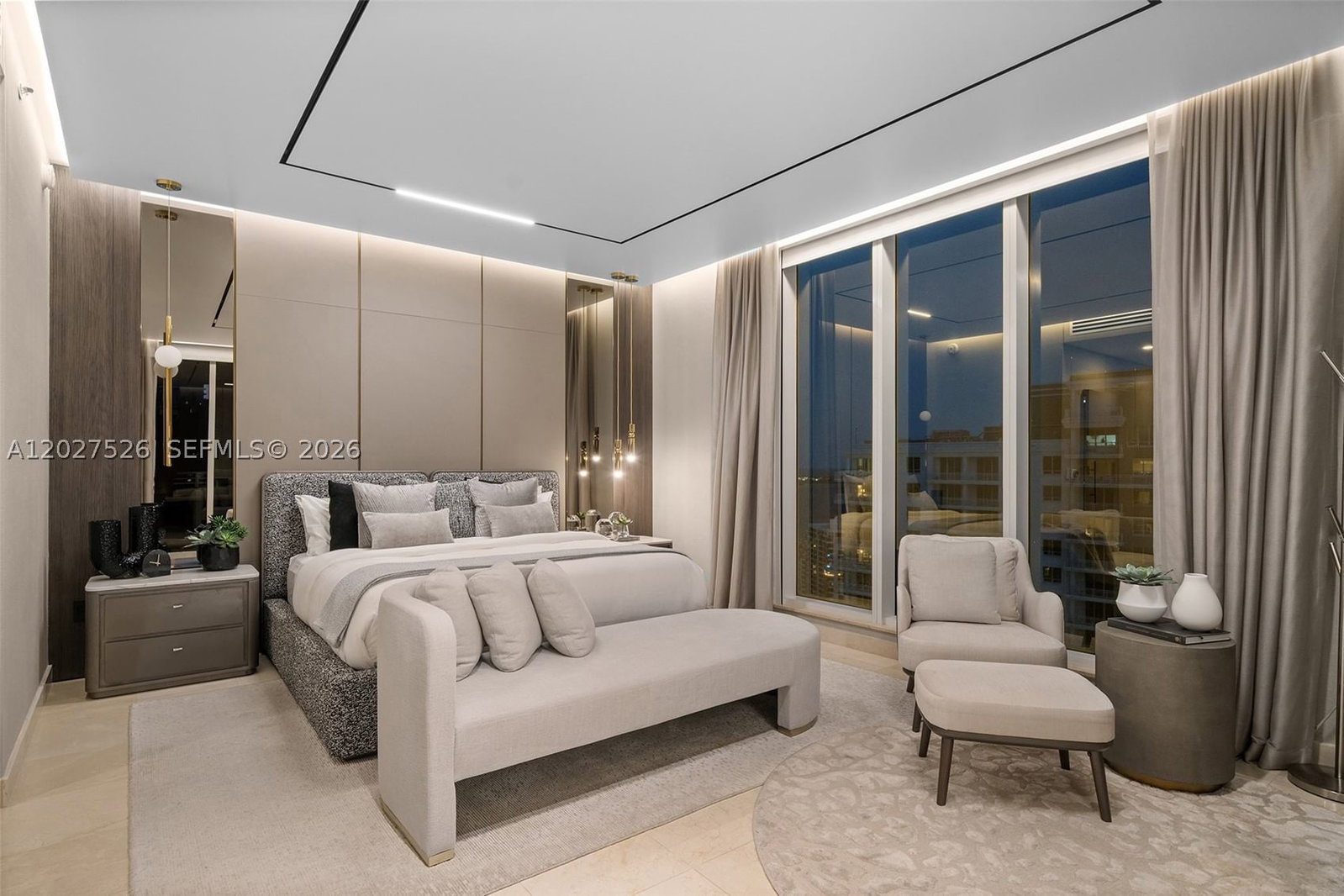 Real estate property located at 901 Brickell Key Blvd #3304, Miami-dade, Carbonell Condo, Miami, FL