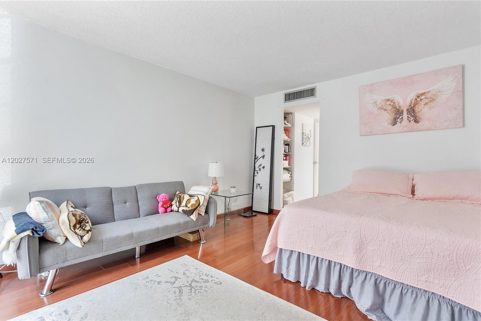 Real estate property located at 20400 Country Club Dr #214, Miami-dade, Biscaya Iv Condo, Aventura, FL