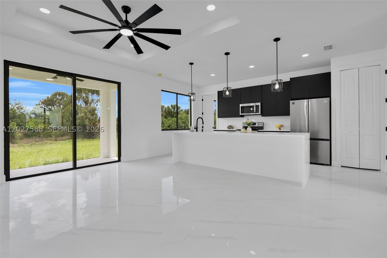 Real estate property located at 3511 27th ST SW, Lee, Lehigh Acres, Lehigh Acres, FL