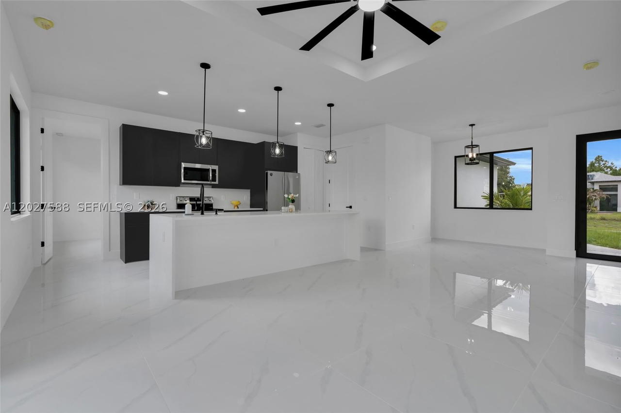 Real estate property located at 3511 27th ST SW, Lee, Lehigh Acres, Lehigh Acres, FL