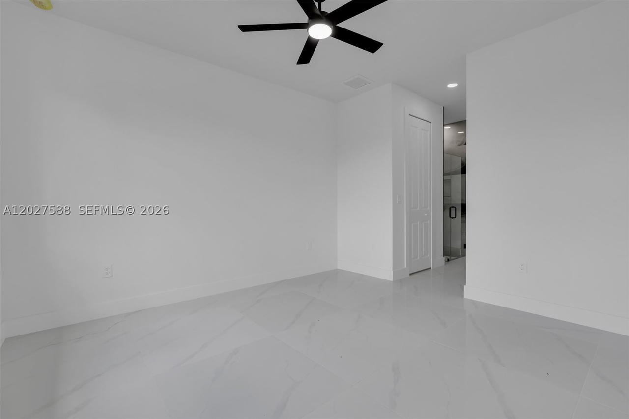 Real estate property located at 3511 27th ST SW, Lee, Lehigh Acres, Lehigh Acres, FL