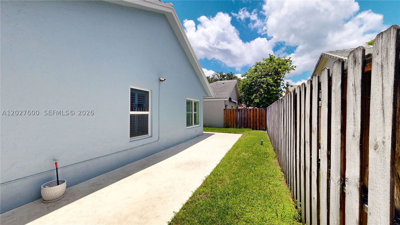 Real estate property located at 9203 Arborwood Cir, Broward, Forest Ridge Cluster Home, Davie, FL