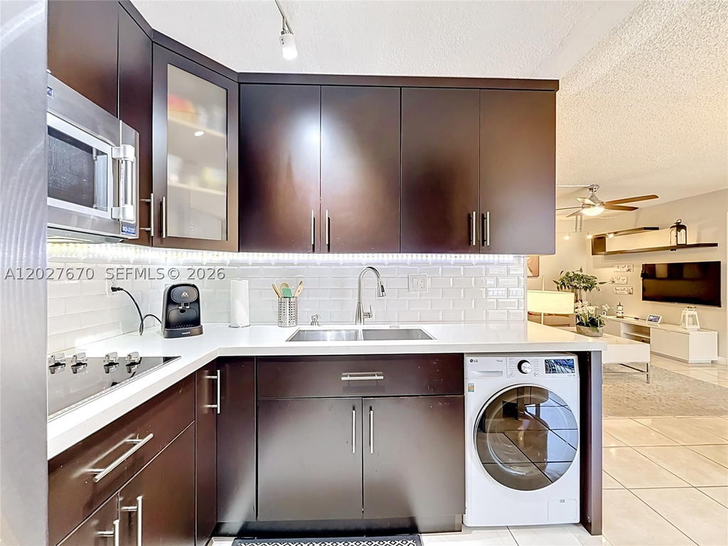 Real estate property located at 9350 Fontainebleau Blvd #101, Miami-dade, The Fountains At Fontaine, Miami, FL