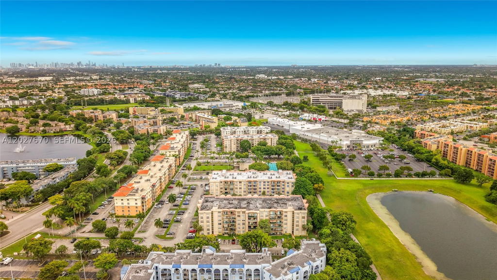 Real estate property located at 9350 Fontainebleau Blvd #101, Miami-dade, The Fountains At Fontaine, Miami, FL