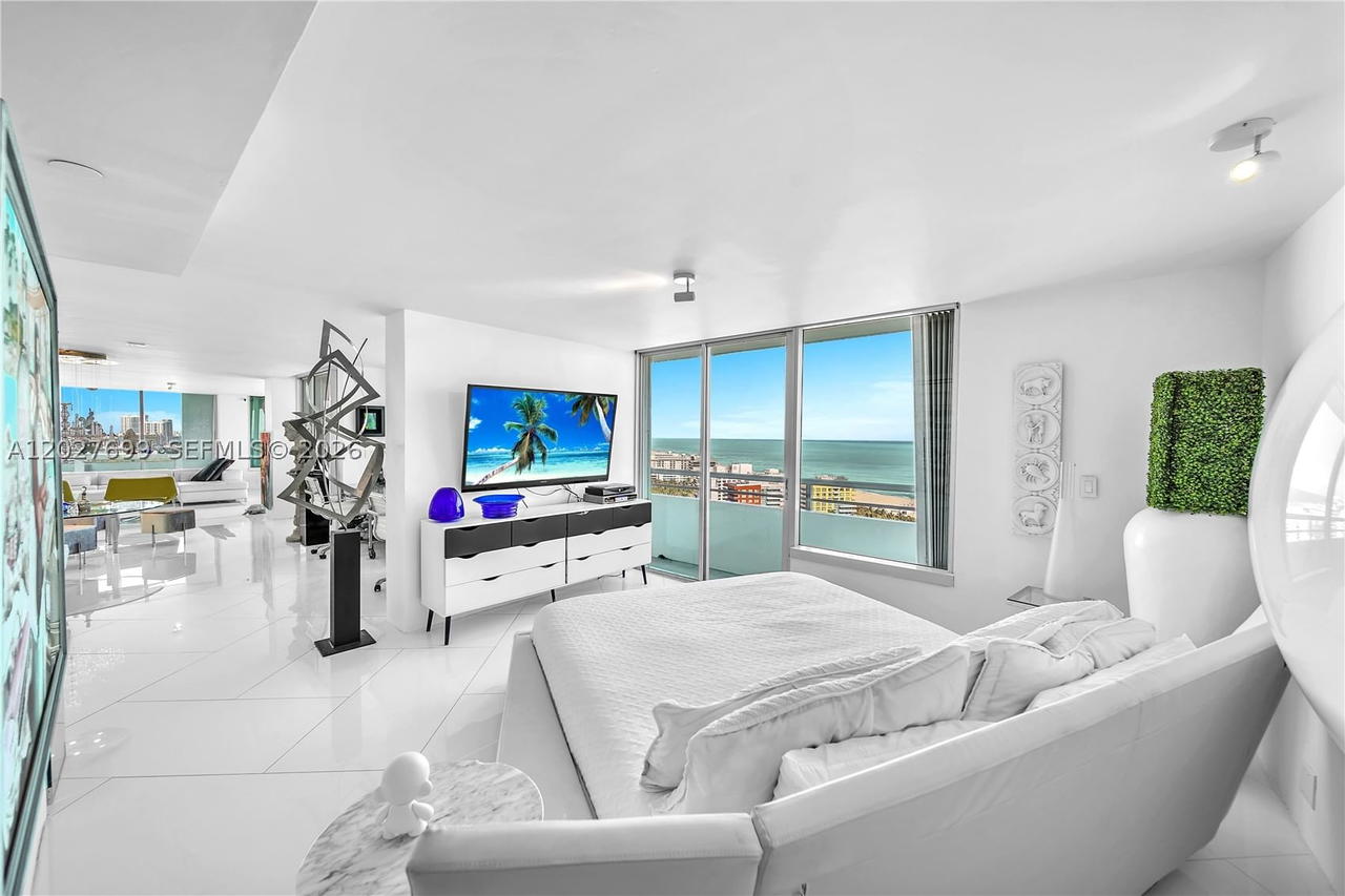 Real estate property located at 400 Pointe Dr #2310, Miami-dade, South Pointe Towers Condo, Miami Beach, FL