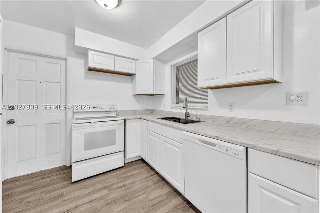 Real estate property located at 6531 Sherman St, Broward, Driftwood Plaza, Hollywood, FL