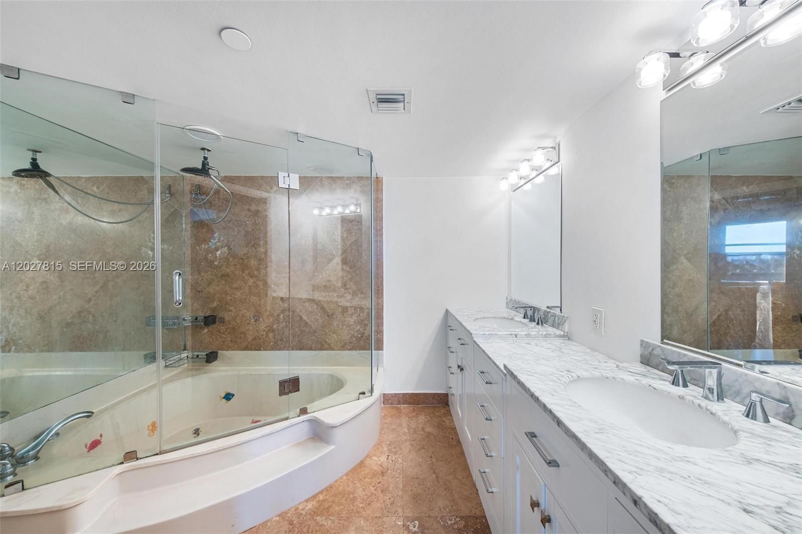 Real estate property located at 4000 Towerside Ter #604, Miami-dade, The Towers Of Quayside Co, Miami, FL
